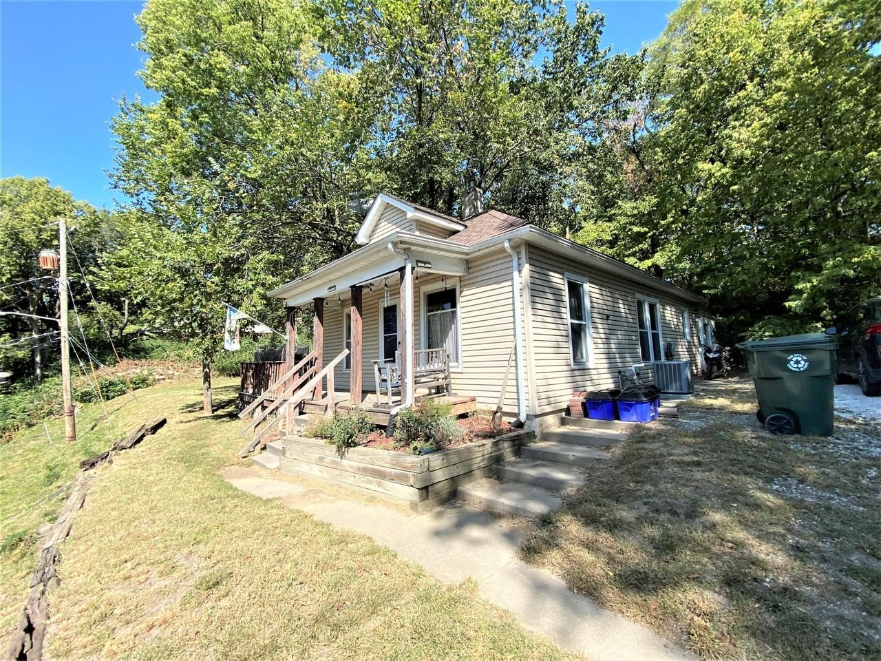 325 Union St #1 - Photo 2 of 21