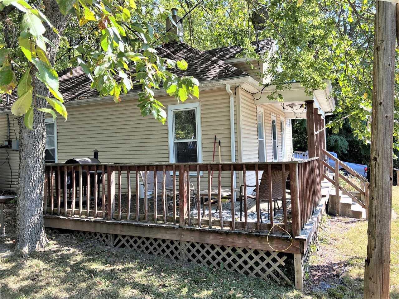 325 Union St #1 - Photo 3 of 21