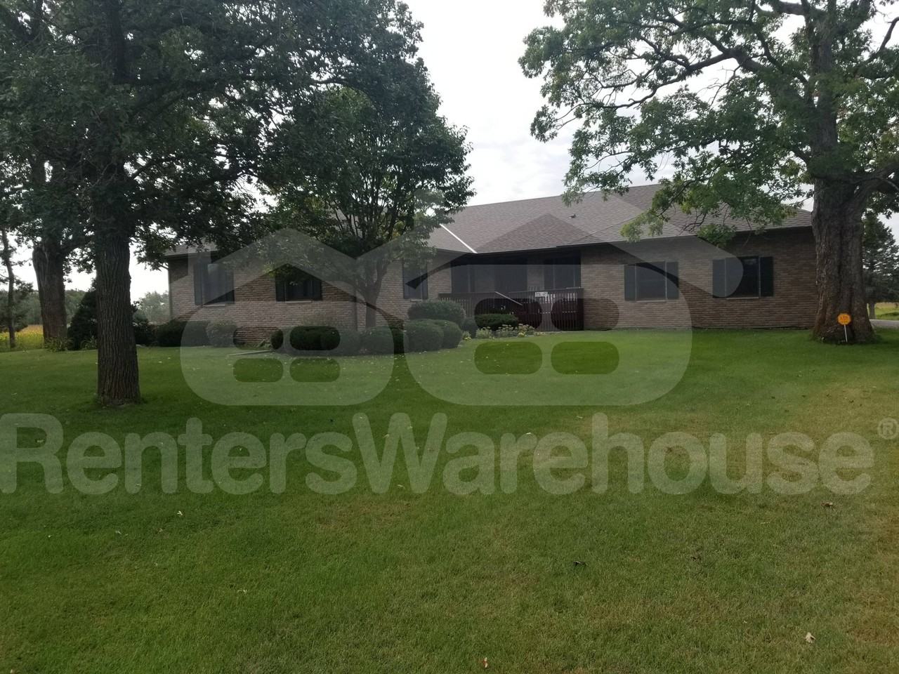 8917 Saint Croix Trl - Photo 2 of 10