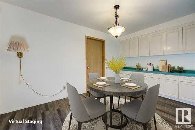 9735 91 St Nw - Photo 3 of 20