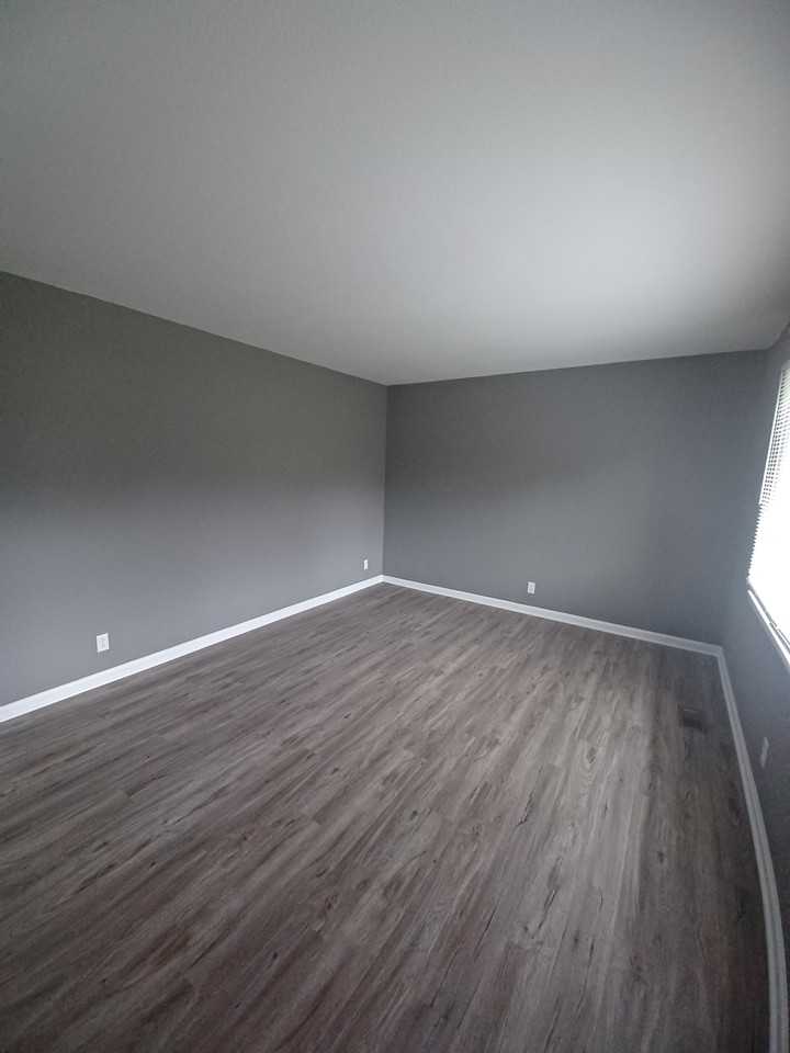 1318 Courtney Drive - Photo 2 of 13