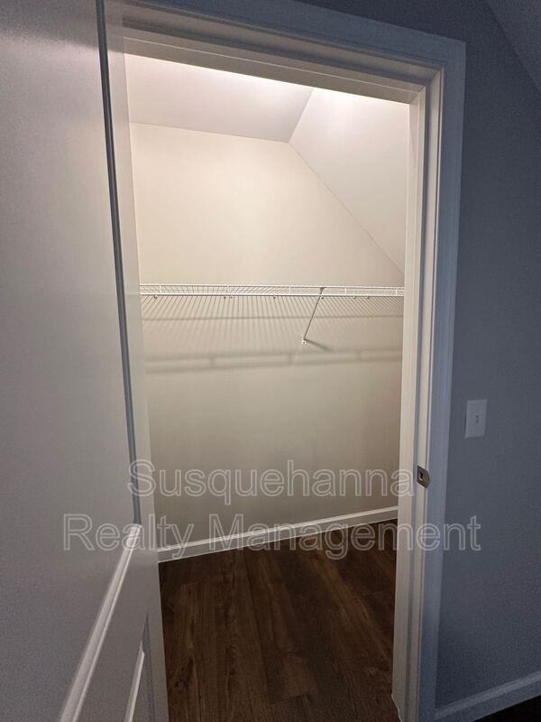 1584 Holtz Rd - Photo 2 of 20