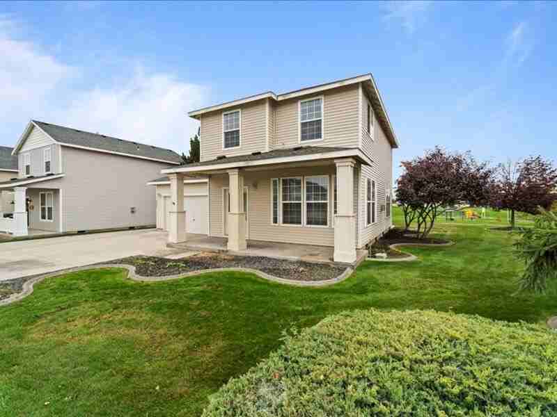 6228 Comiskey Dr - Photo 3 of 23