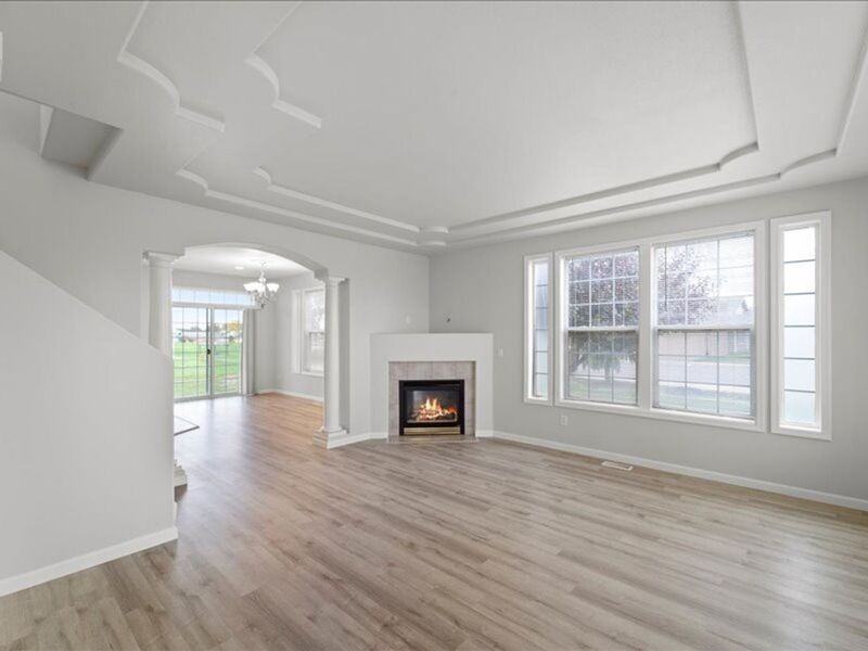 6228 Comiskey Dr - Photo 4 of 23