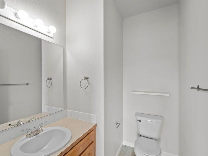 6228 Comiskey Dr - Photo 5 of 23