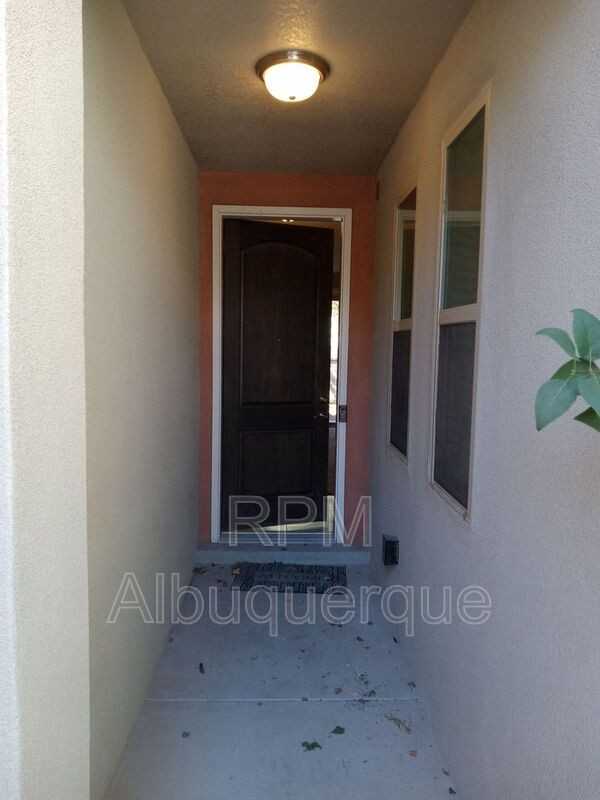 6909 Papaya St Ne - Photo 3 of 19