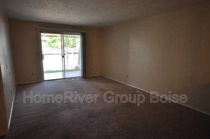 155 N Liberty St - Photo 6 of 12