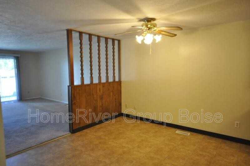 155 N Liberty St - Photo 4 of 12