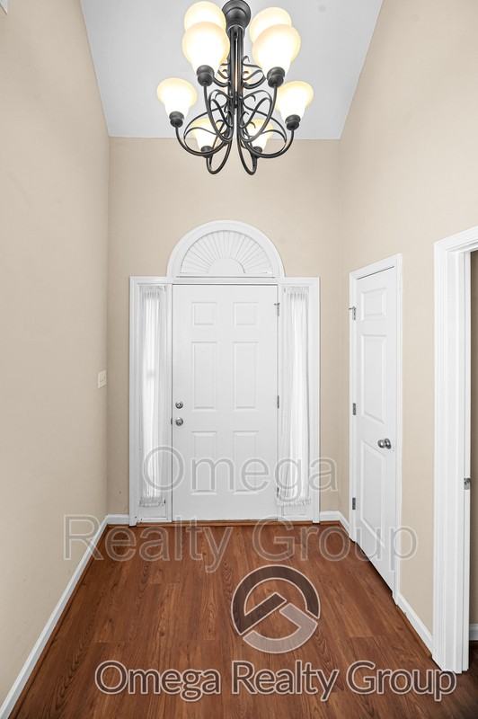 2161 Parsons Dr - Photo 7 of 43