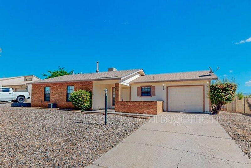 708 Buckboard Rd Se - Photo 4 of 32