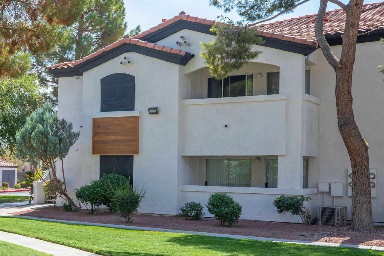 Tides at North Nellis - Photo 2 of 17