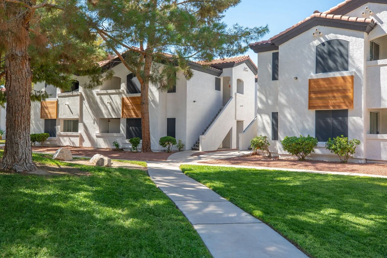 Tides at North Nellis - Photo 4 of 17