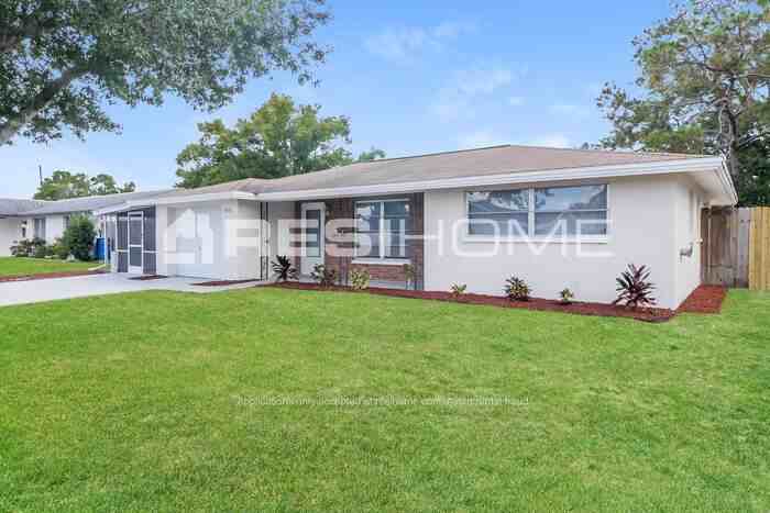 10533 Oak Hill Dr - Photo 3 of 20
