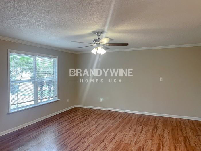 4904 Lofty Pines Cir E - Photo 2 of 11