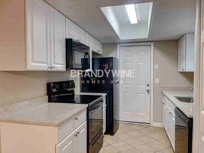 4904 Lofty Pines Cir E - Photo 3 of 11