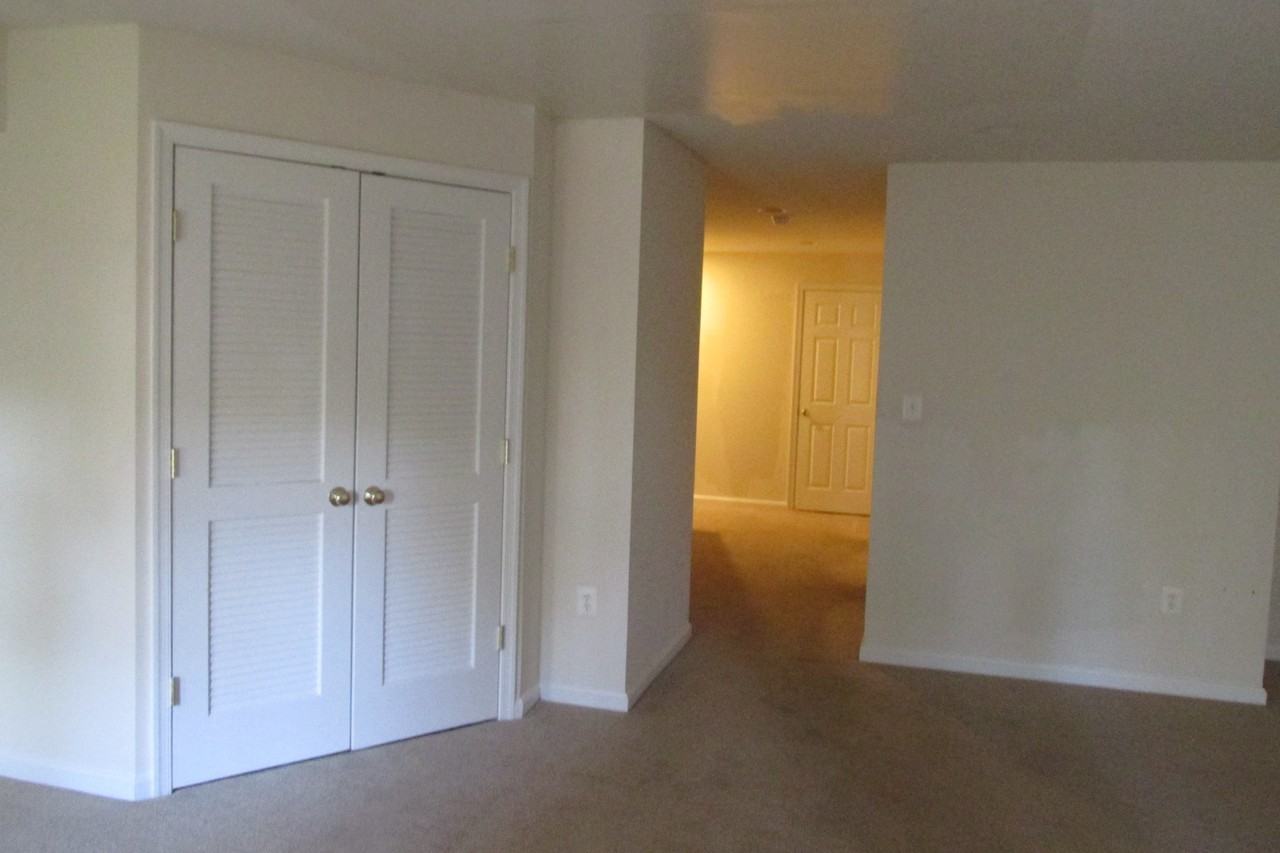 103 Spoon Sq #103 - Photo 3 of 11