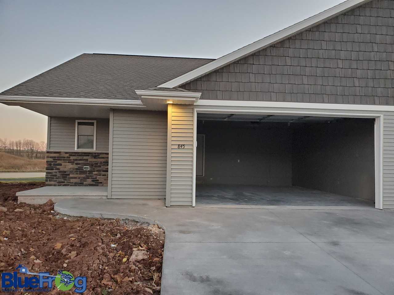 845/847 Highland Park Road - 845 #845 - Photo 2 of 12