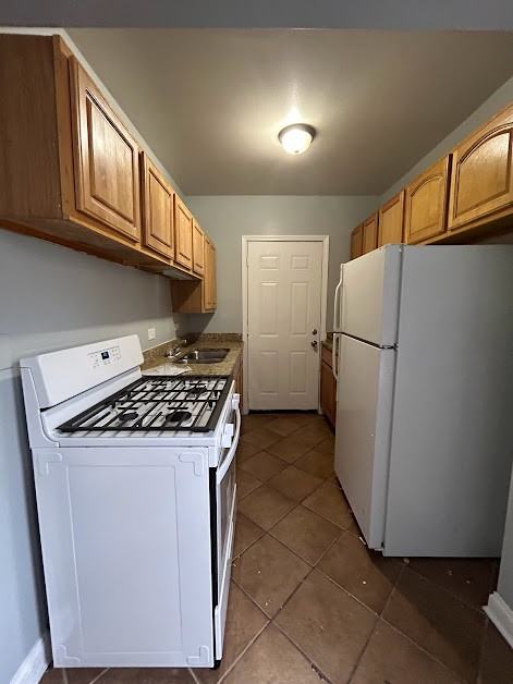 7152 S Cornell Ave #7152-3W - Photo 3 of 11