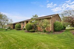 featured image of 2014 S Green Bay Rd