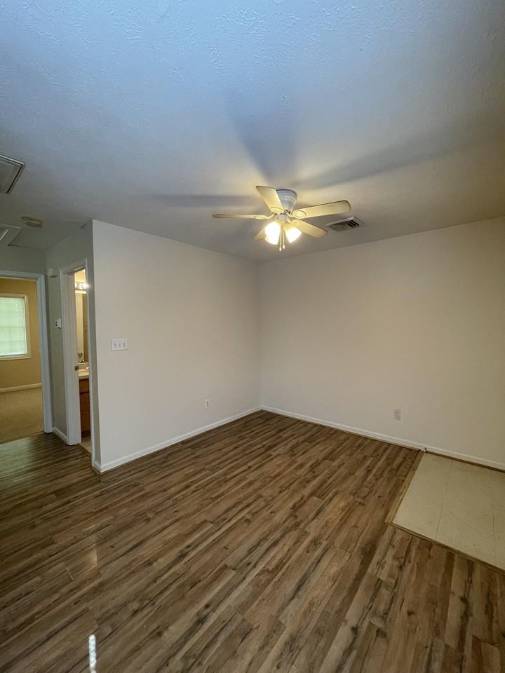 120 Waughs Ferry Rd #2 - Photo 2 of 12