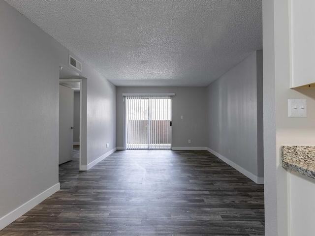 6041 W Thomas Rd - Photo 3 of 20