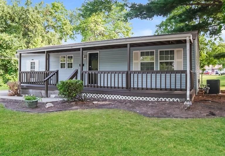 3315 South Harris Avenue - Photo 2 of 10