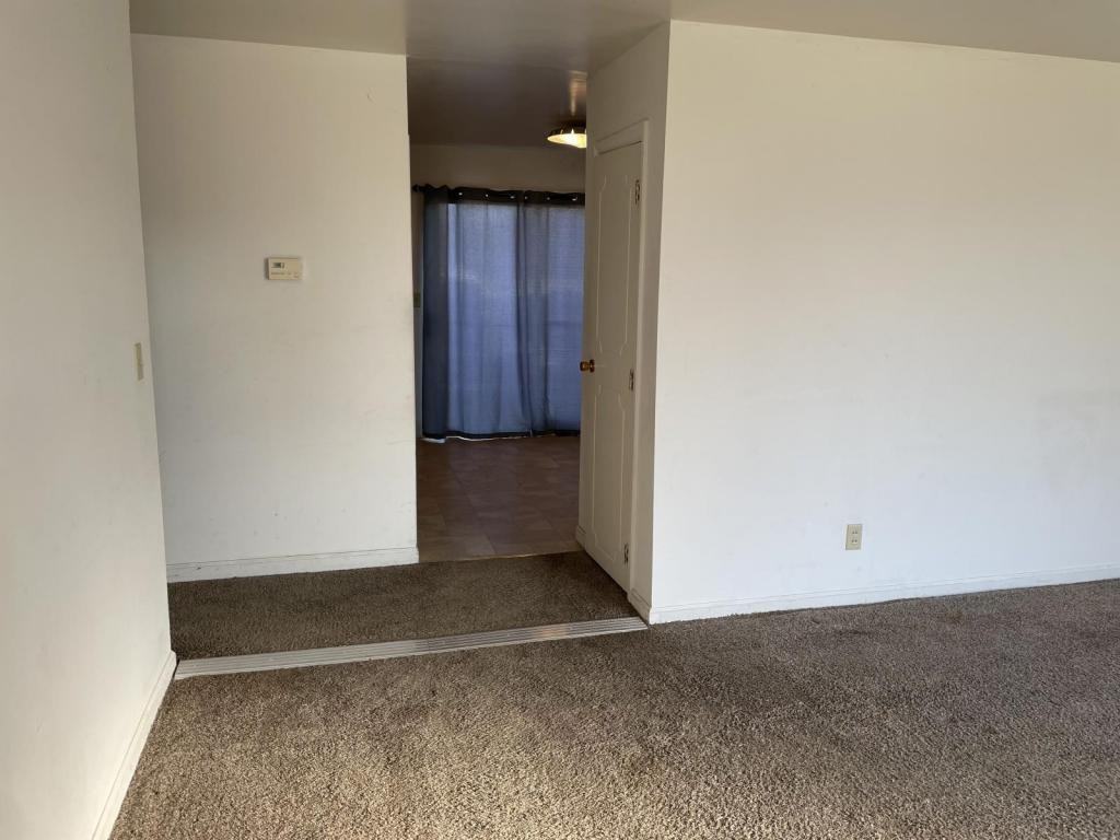 408 Layne Dr - Photo 3 of 12