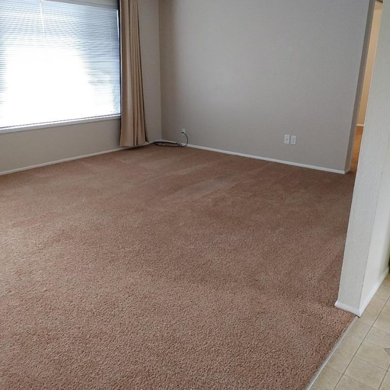 3627 Geary St Se - Photo 4 of 12