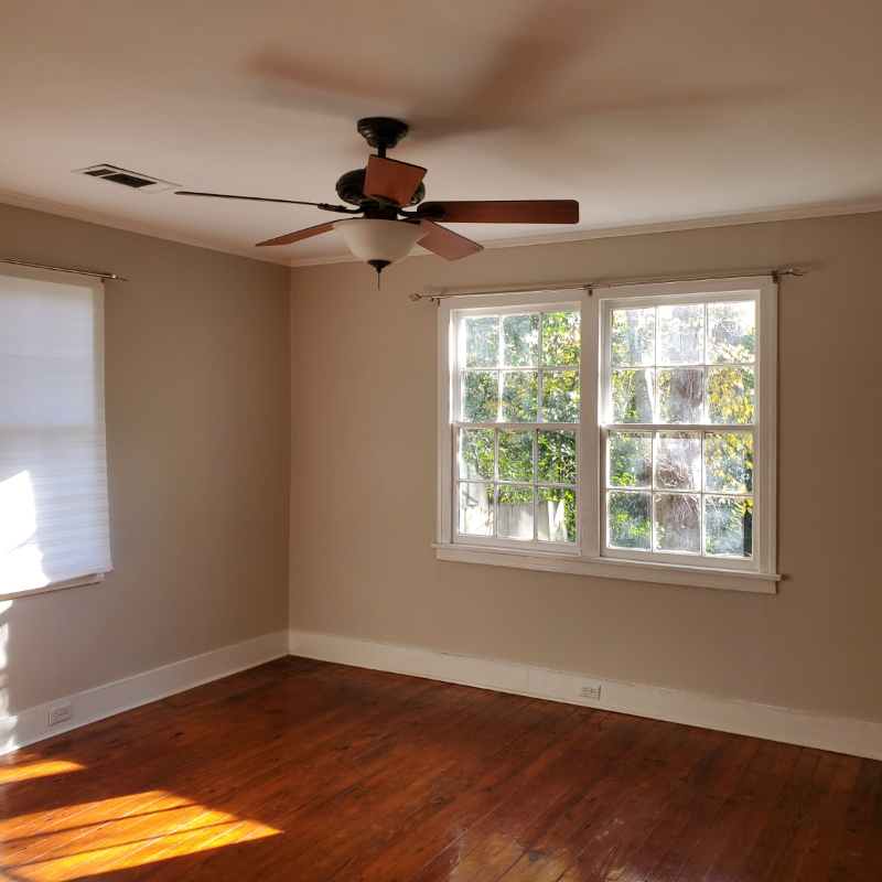 25 1/2 Orange Ave - Photo 3 of 7