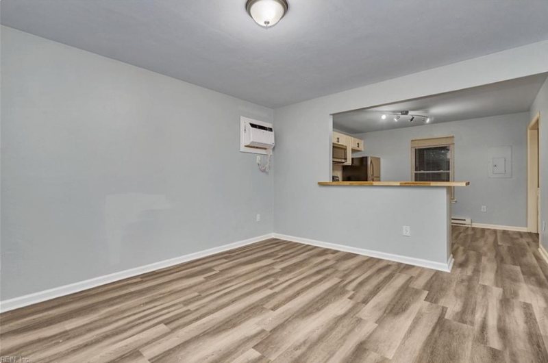 1051 Baltimore St #A - Photo 3 of 13