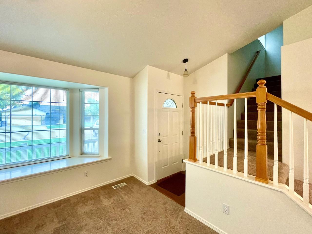 539 Fall Dr #1 - Photo 3 of 20