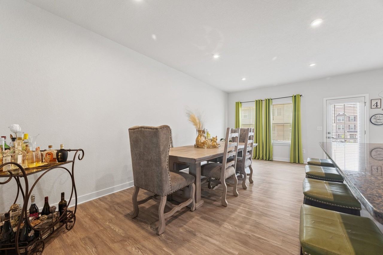 133 Cedar Crest Dr #1 - Photo 3 of 10