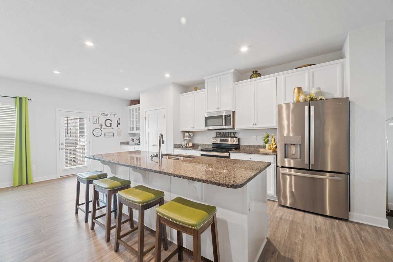 133 Cedar Crest Dr #1 - Photo 4 of 10