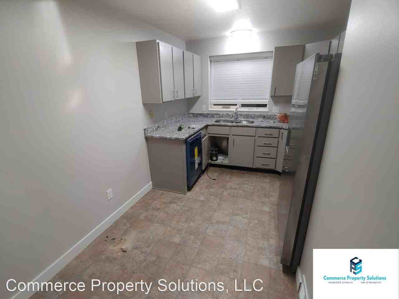 762 N 1060 W - Photo 3 of 6