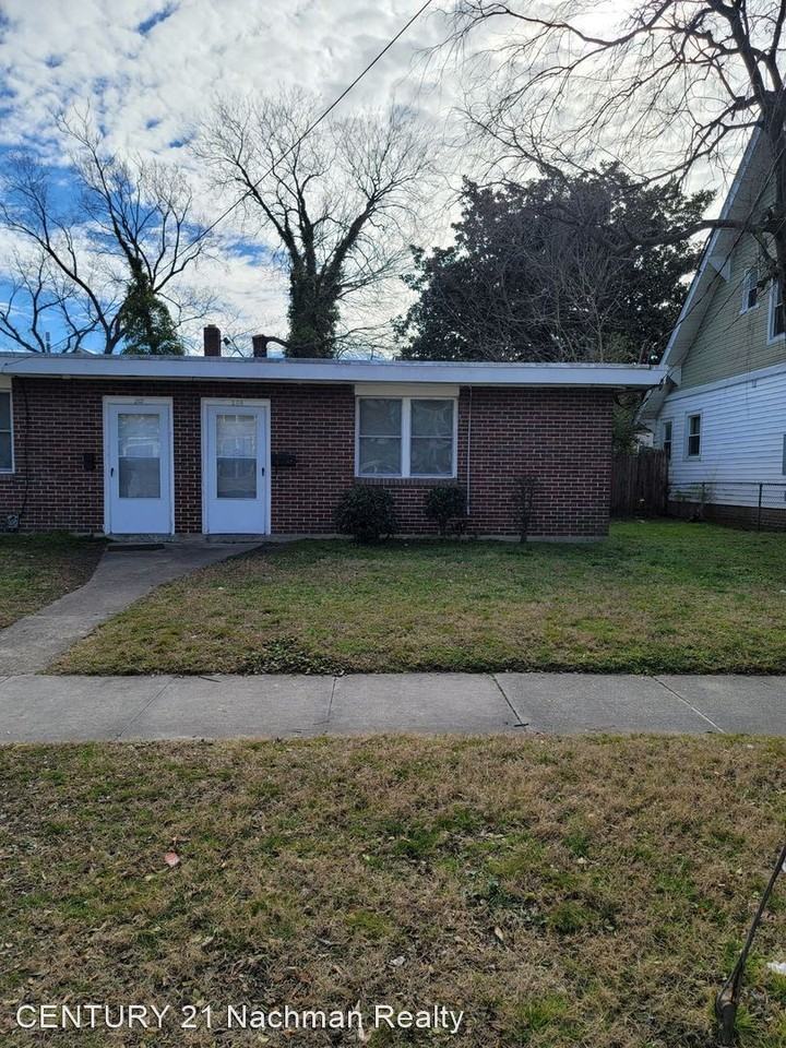 209 W 30th St - Photo 2 of 13