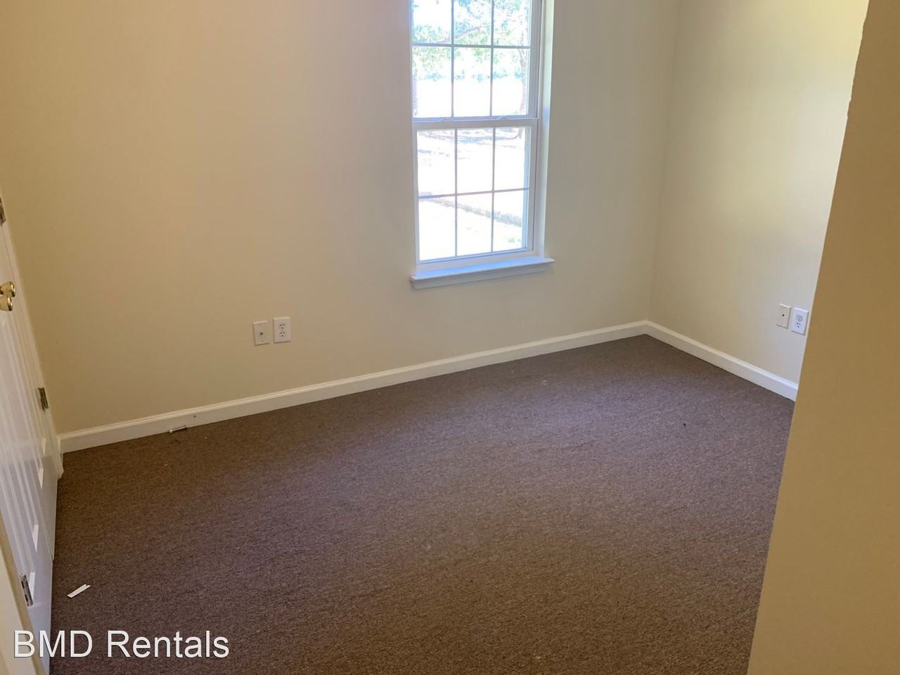 286 Belcross Rd - Photo 2 of 14