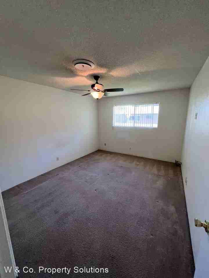 5760- 5768 Sunny Ln A-D - Photo 2 of 7