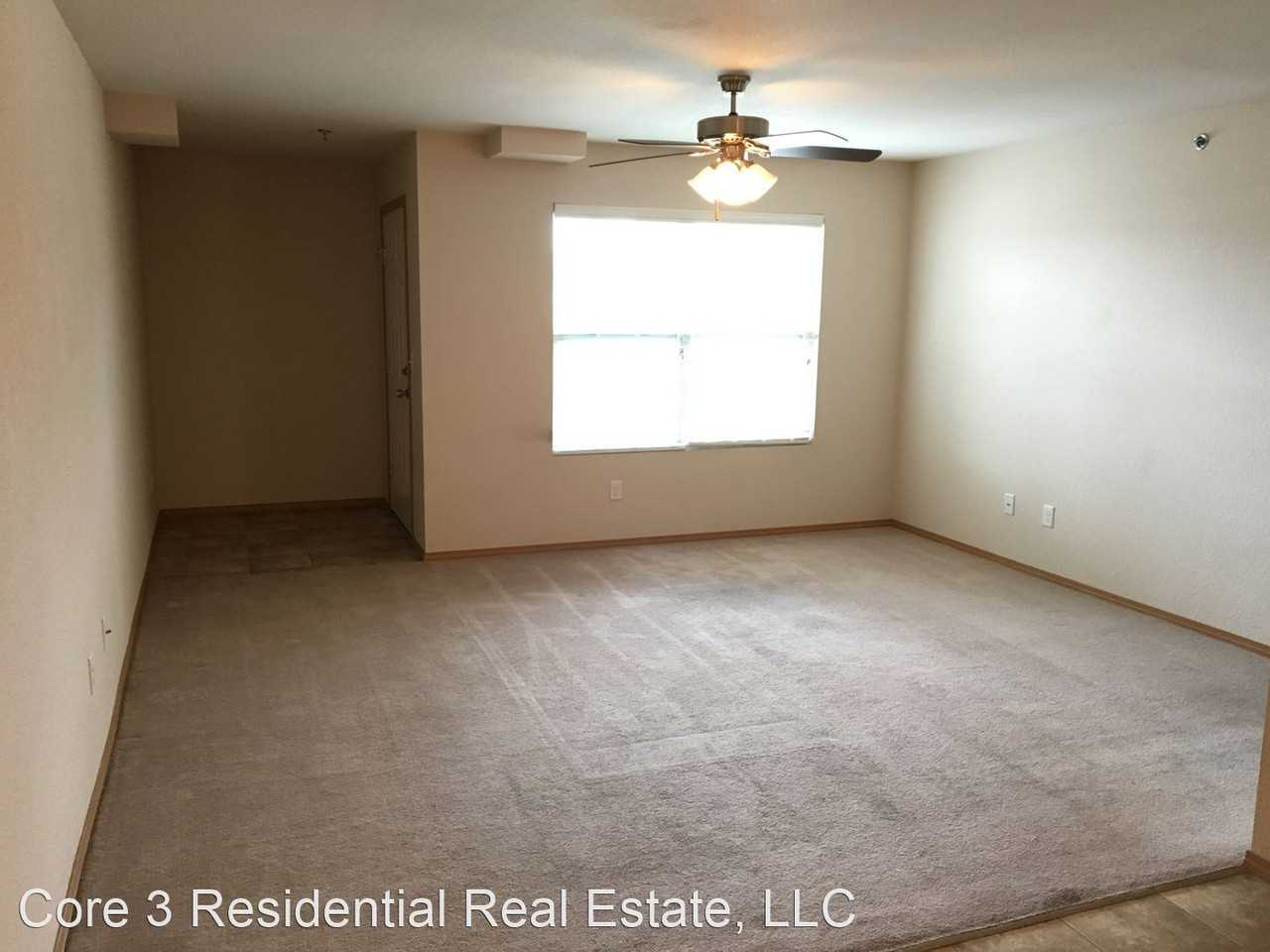 1718 & 1720 RT Dunn Dr Apartments in Dimmitt's Grove, Bloomington, IL