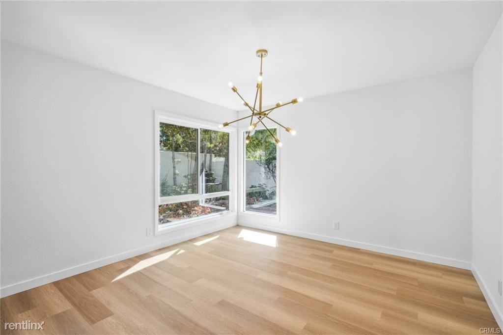 24 Shoal Dr - Photo 3 of 11