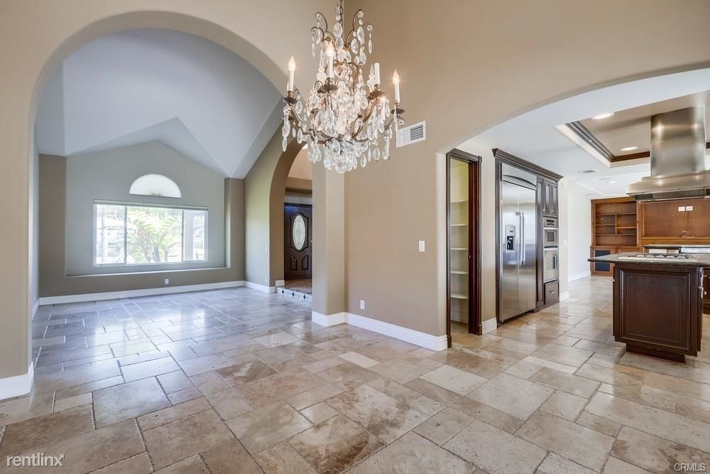 24330 Via Lenardo - Photo 2 of 11