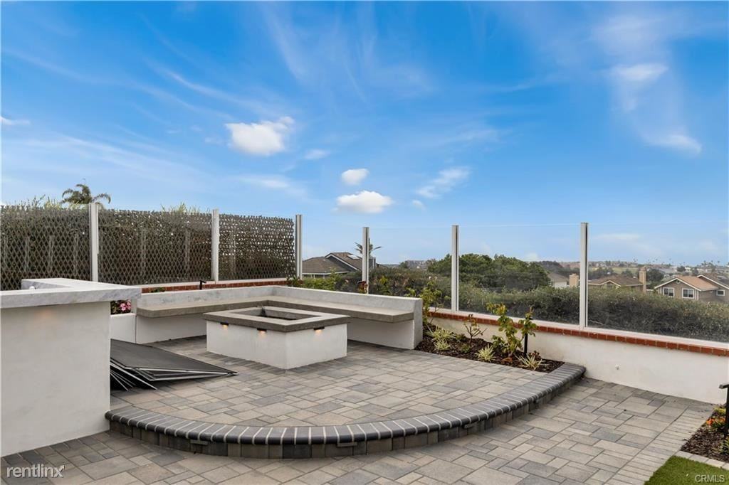 2213 Via Gavilan - Photo 3 of 10