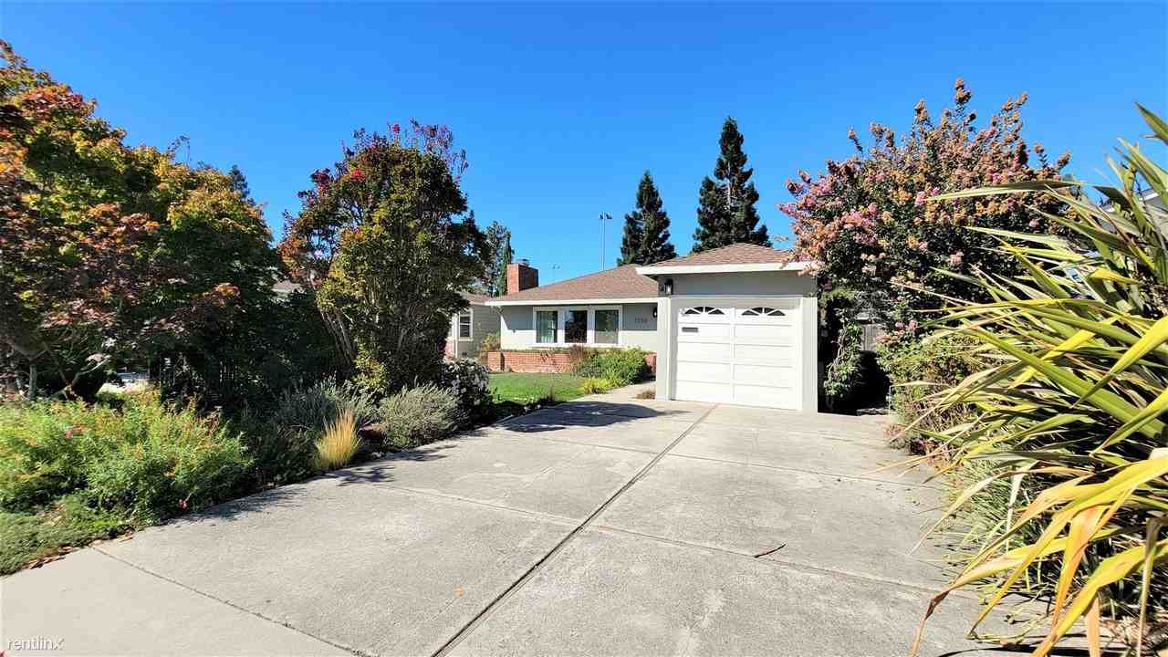 1230 Roosevelt Ave - Photo 2 of 37
