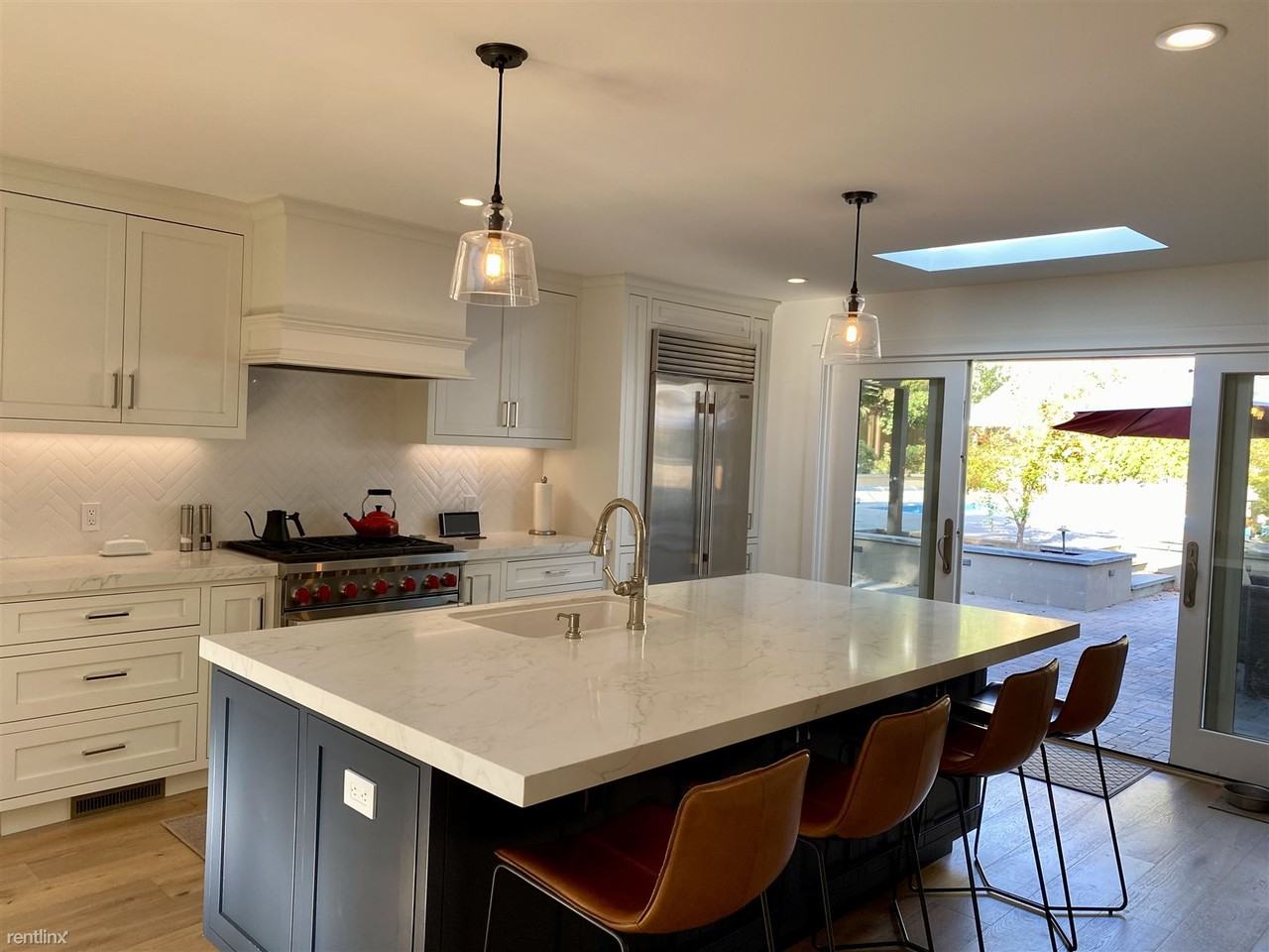 120 Van Tassel Ct - Photo 2 of 20