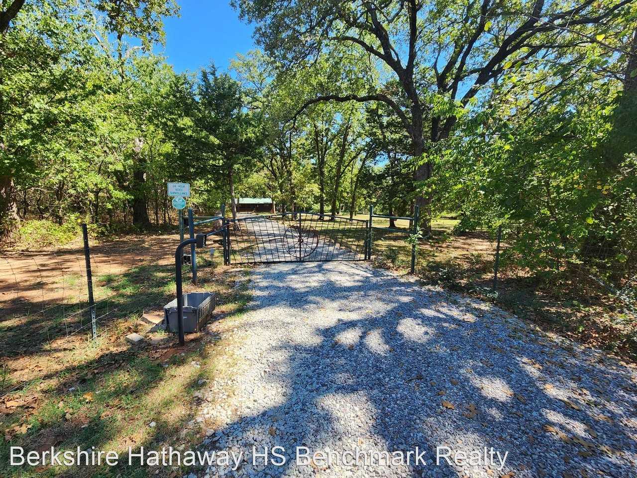 20471 Coker Rd - Photo 2 of 50