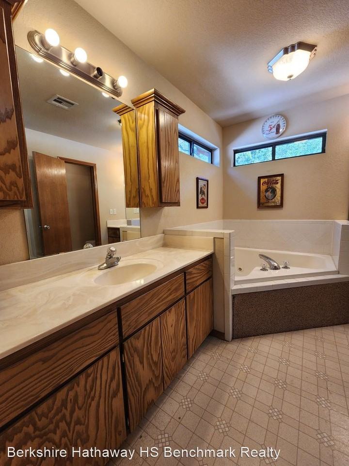 20471 Coker Rd - Photo 3 of 50