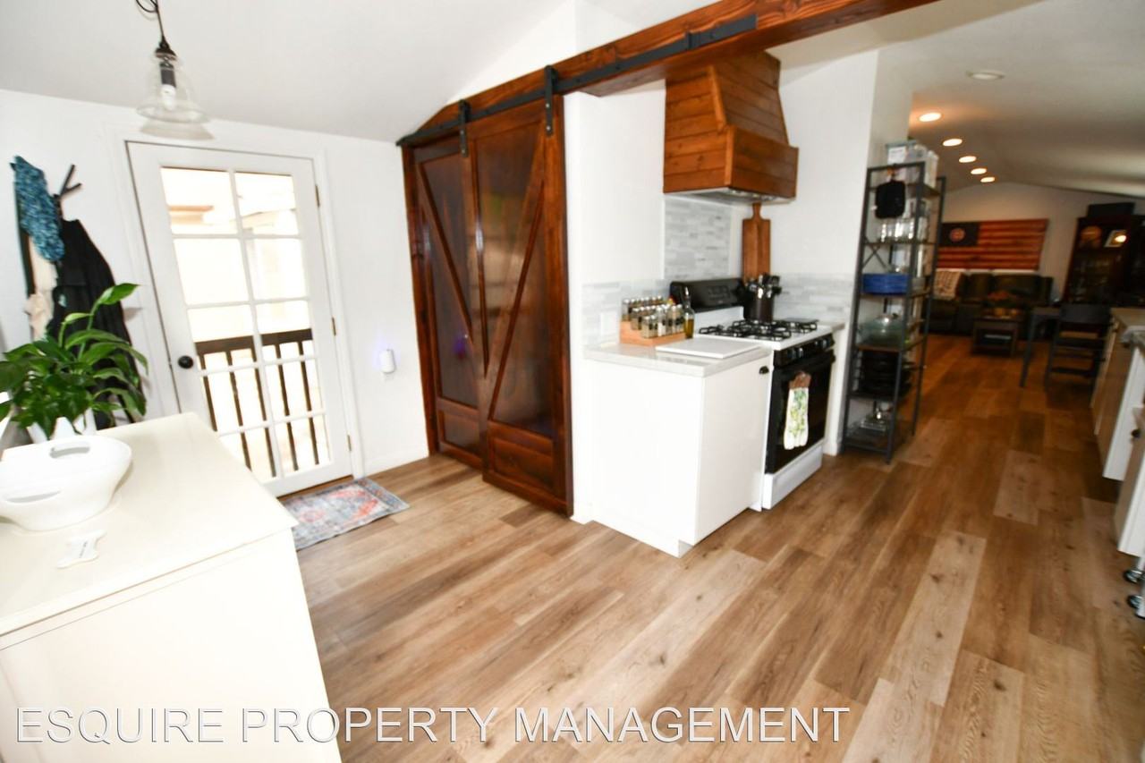 721 Mission Dr #A - Photo 2 of 12