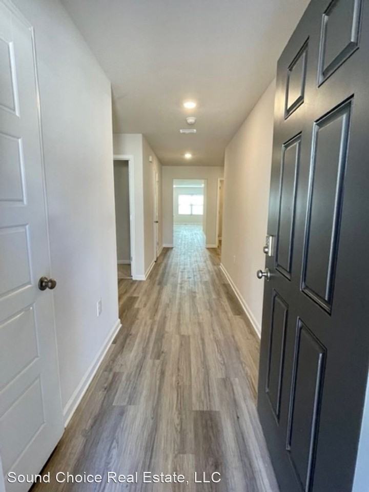 6327 Burrow Ln - Photo 3 of 26