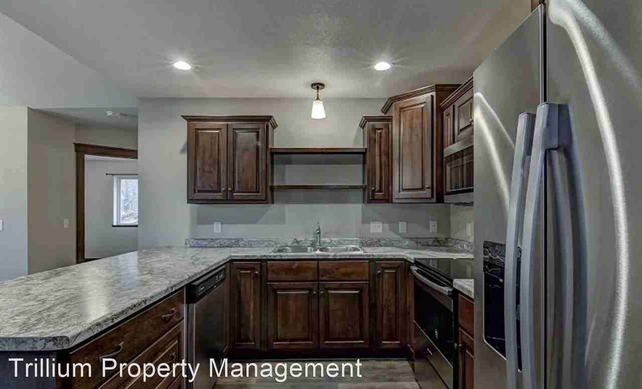 1640 Timber Trl - Photo 3 of 4