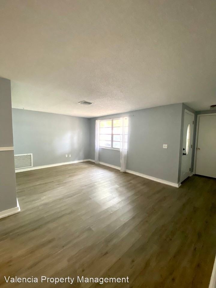 6310 Seabreeze Dr - Photo 3 of 14