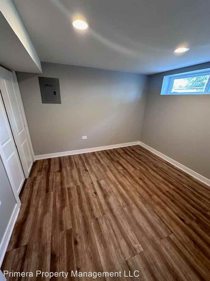 Garfield Ridge 3 bedroom apartment Zumper